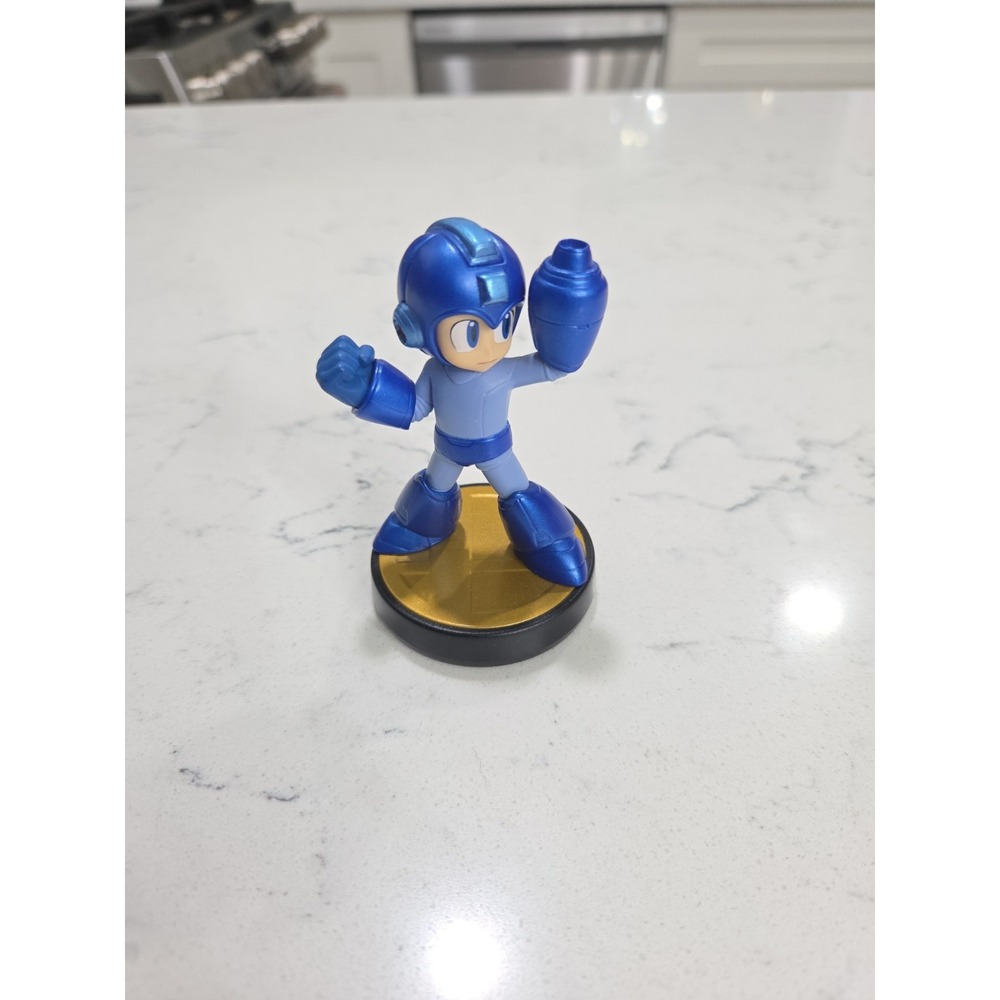 Mega Man Amiibo Super Smash Bros Figure Nintendo Switch 3DS Wii